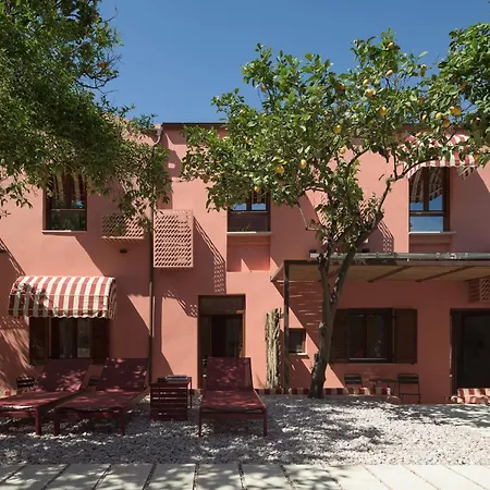 Spartacus Garden Boutique * Rethymno