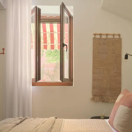 Spartacus Garden Boutique Apartment Rethymno