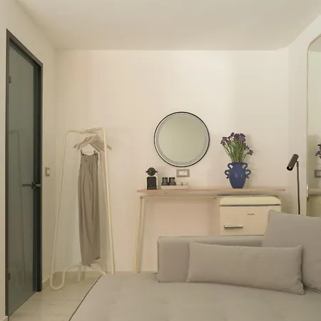 Apartment Spartacus Garden Boutique
